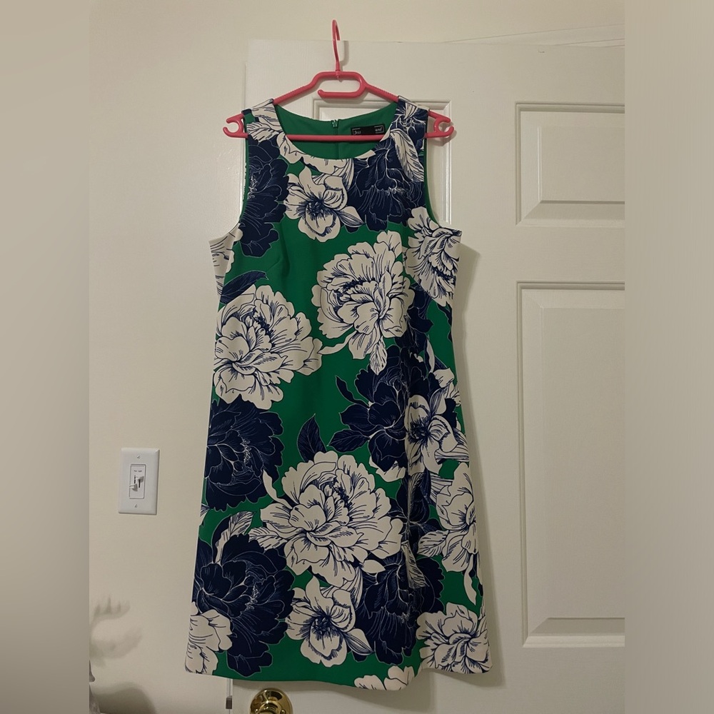 Dress Green color, used just once
